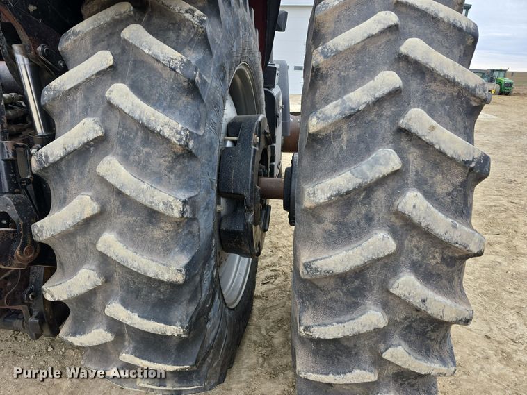 image for item DW3121 2004 Case IH Magnum MX285 MFWD tractor