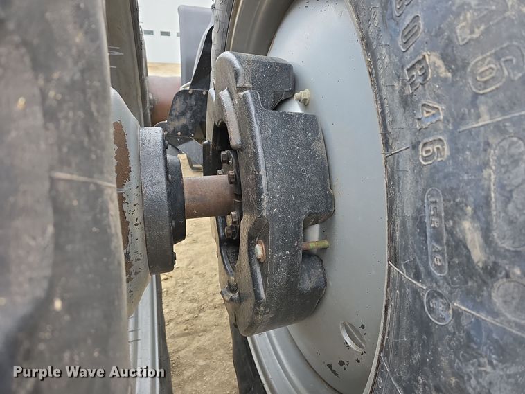 image for item DW3121 2004 Case IH Magnum MX285 MFWD tractor