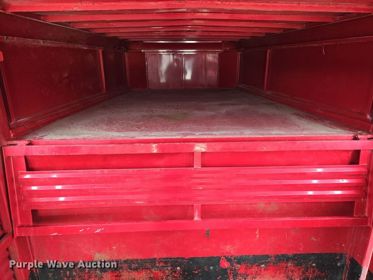 image for item DW3124 2004 Featherlite Inc. 5360 livestock trailer