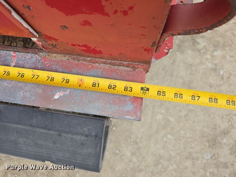 image for item DW3124 2004 Featherlite Inc. 5360 livestock trailer