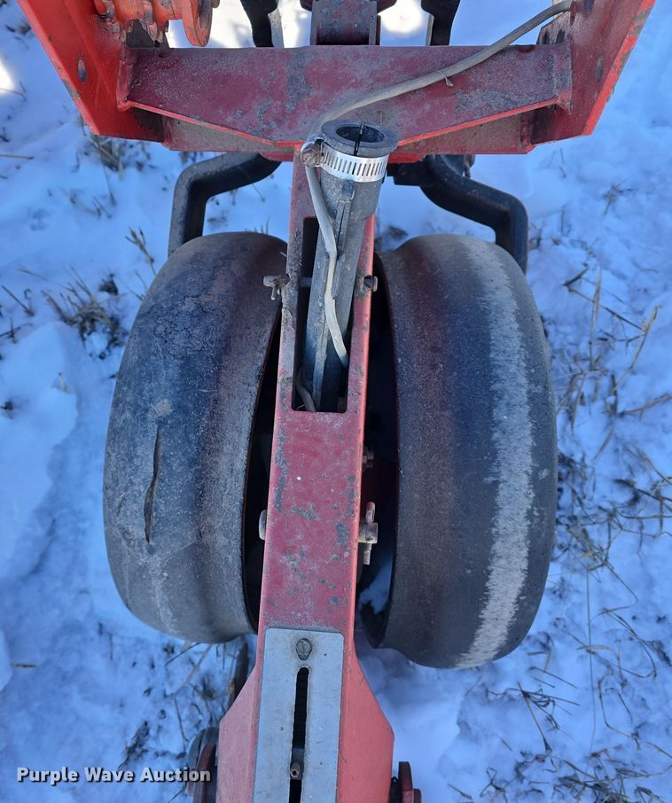 image for item DW3143 International Harvester Cyclo Air 800 planter