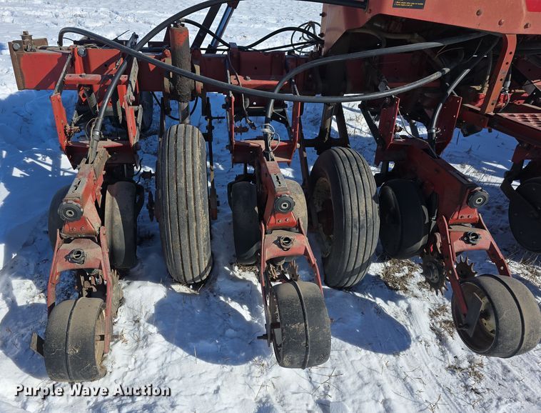 image for item DW3143 International Harvester Cyclo Air 800 planter