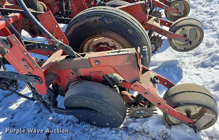 image for item DW3143 International Harvester Cyclo Air 800 planter