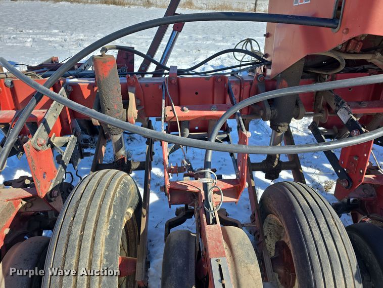 image for item DW3143 International Harvester Cyclo Air 800 planter