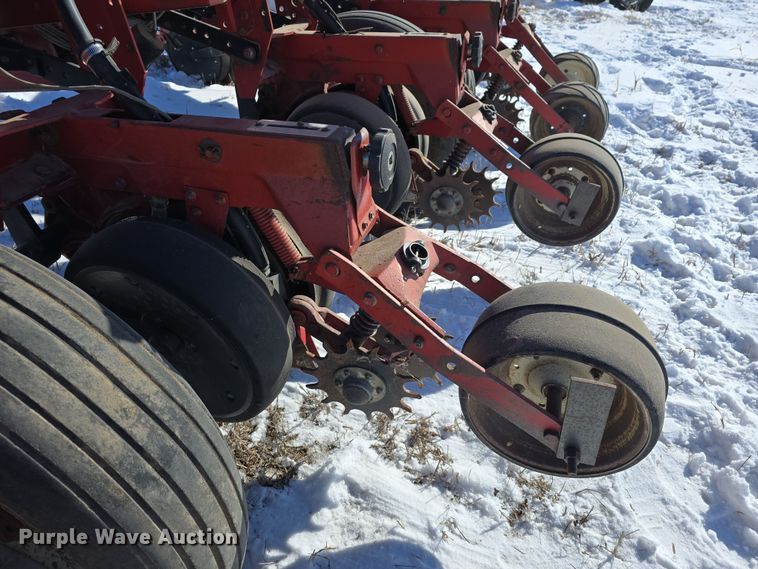 image for item DW3143 International Harvester Cyclo Air 800 planter