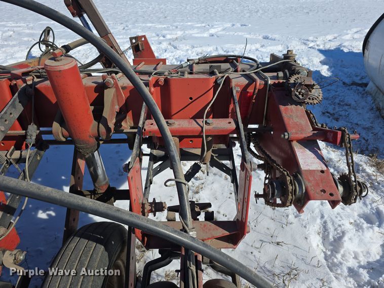 image for item DW3143 International Harvester Cyclo Air 800 planter