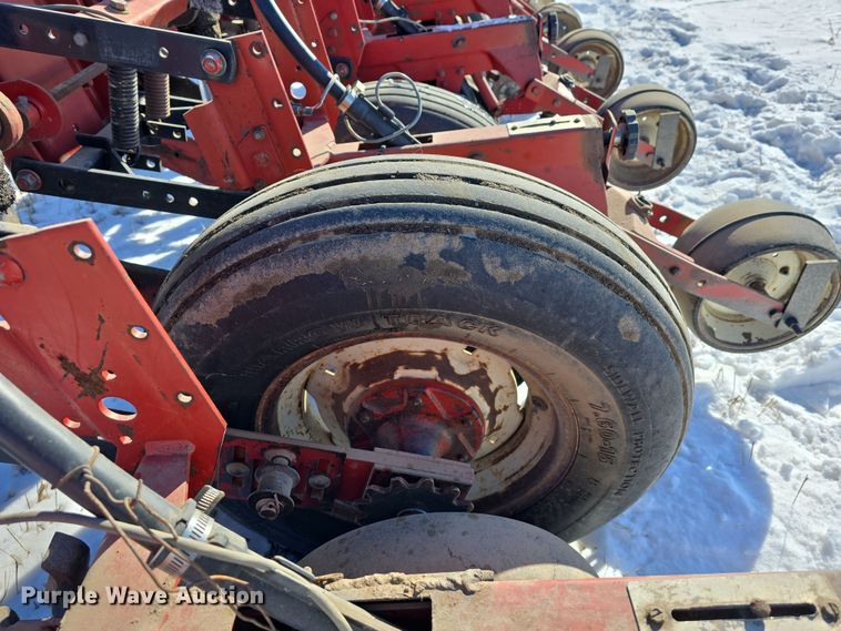 image for item DW3143 International Harvester Cyclo Air 800 planter