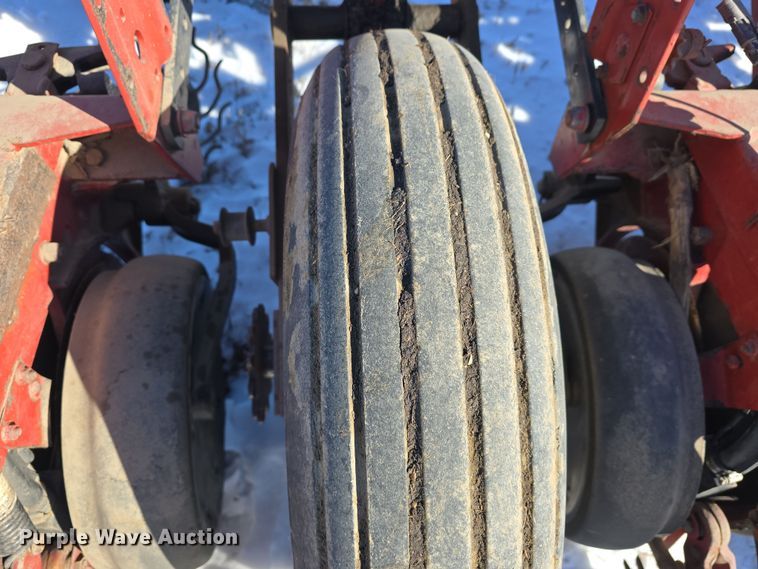 image for item DW3143 International Harvester Cyclo Air 800 planter