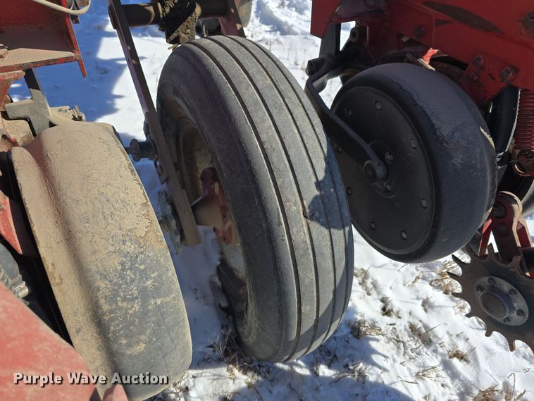 image for item DW3143 International Harvester Cyclo Air 800 planter