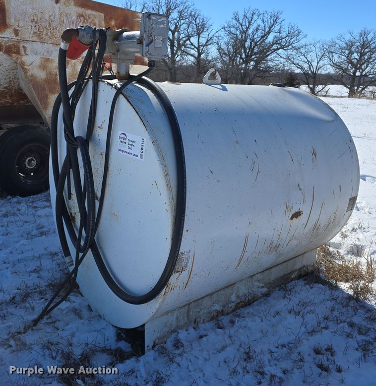 image for item DW3144 Fuel tank