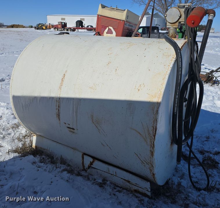 image for item DW3144 Fuel tank