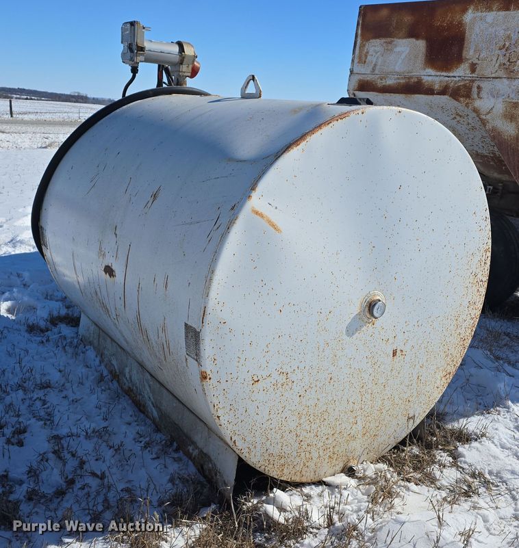 image for item DW3144 Fuel tank