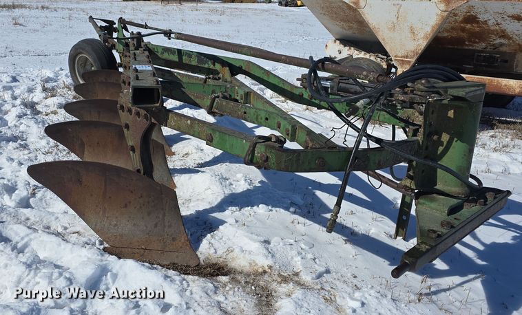 image for item DW3146 John Deere five bottom plow