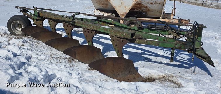 image for item DW3146 John Deere five bottom plow