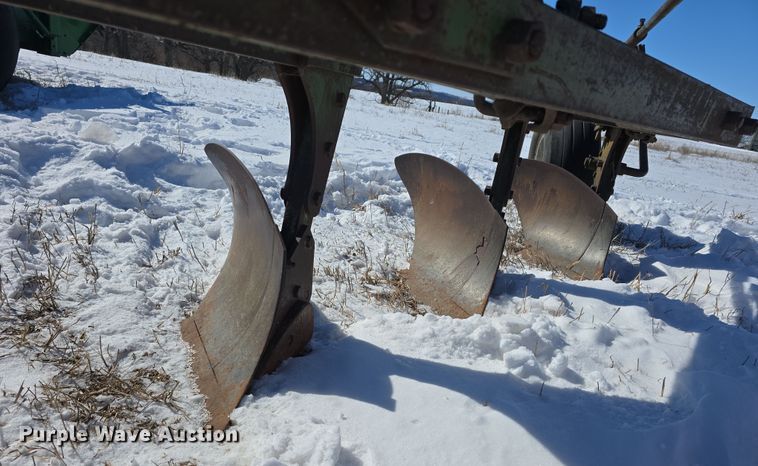 image for item DW3146 John Deere five bottom plow