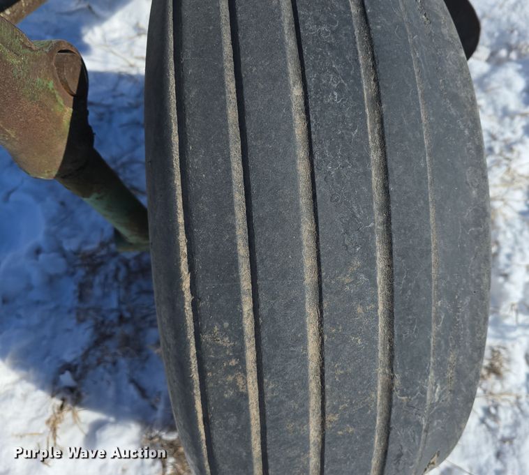 image for item DW3146 John Deere five bottom plow