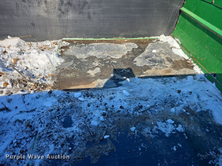 image for item DW3147 Pik Rite 790 Hydra-Ram manure spreader