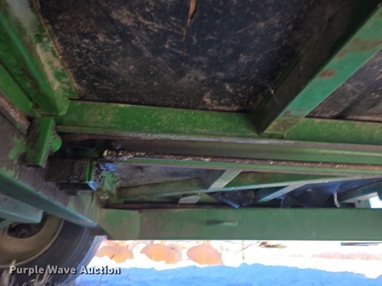 image for item DW3147 Pik Rite 790 Hydra-Ram manure spreader