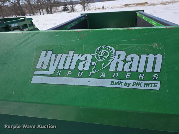 image for item DW3147 Pik Rite 790 Hydra-Ram manure spreader