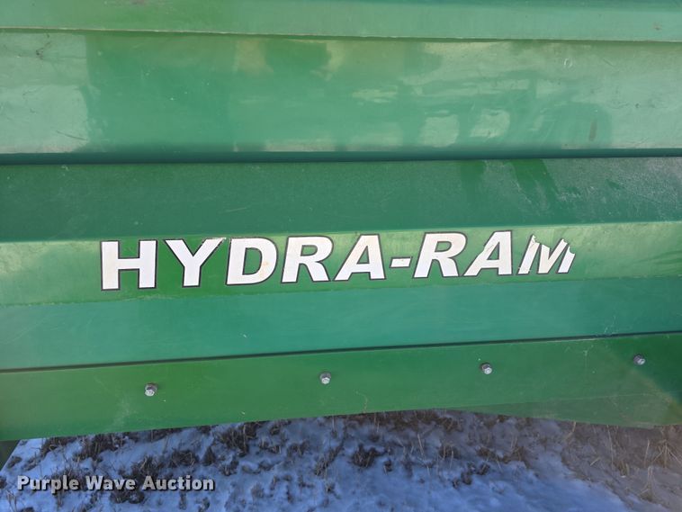 image for item DW3147 Pik Rite 790 Hydra-Ram manure spreader