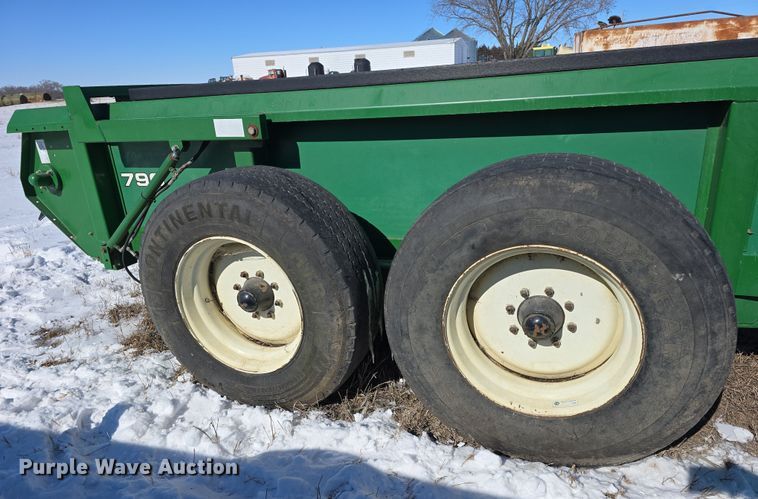 image for item DW3147 Pik Rite 790 Hydra-Ram manure spreader