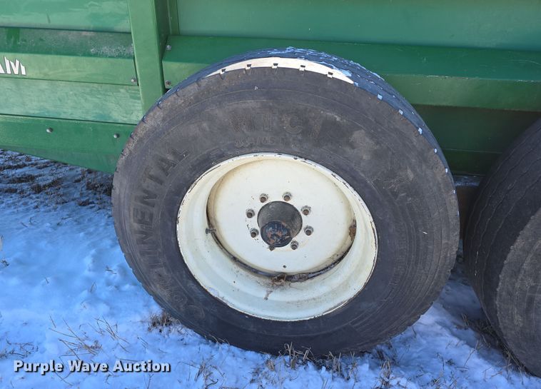 image for item DW3147 Pik Rite 790 Hydra-Ram manure spreader