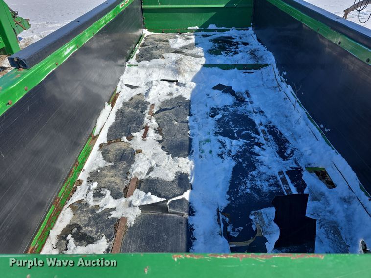 image for item DW3148 Pik Rite 790 Hydra-Ram manure spreader