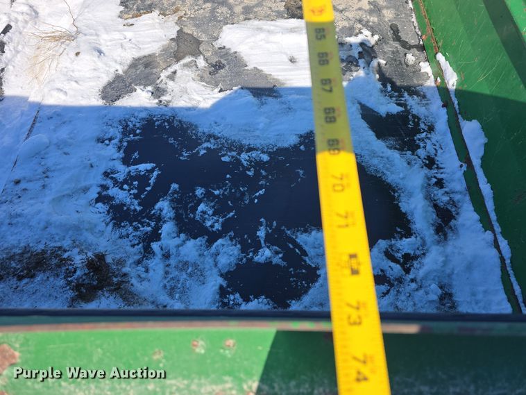 image for item DW3148 Pik Rite 790 Hydra-Ram manure spreader