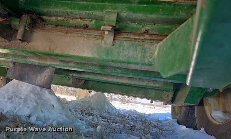 image for item DW3148 Pik Rite 790 Hydra-Ram manure spreader