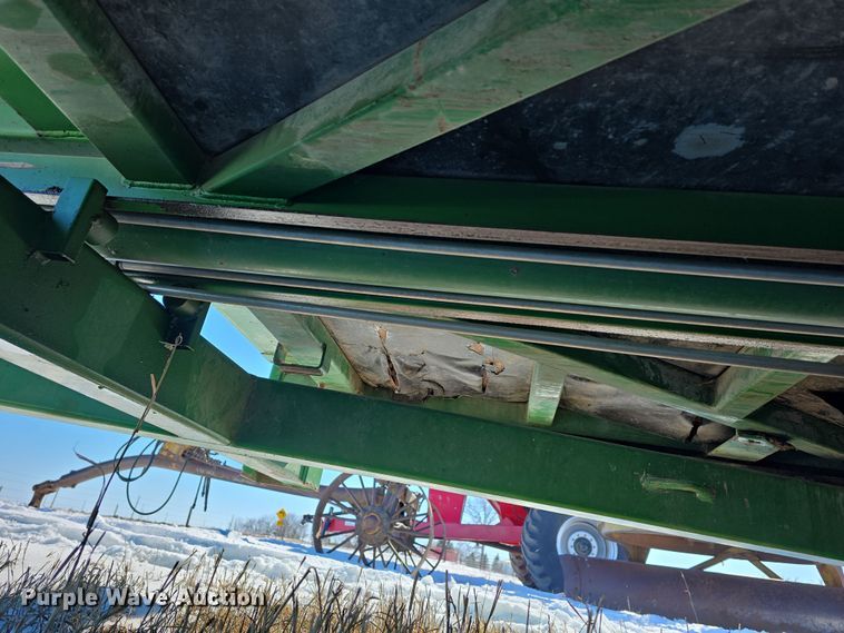 image for item DW3148 Pik Rite 790 Hydra-Ram manure spreader