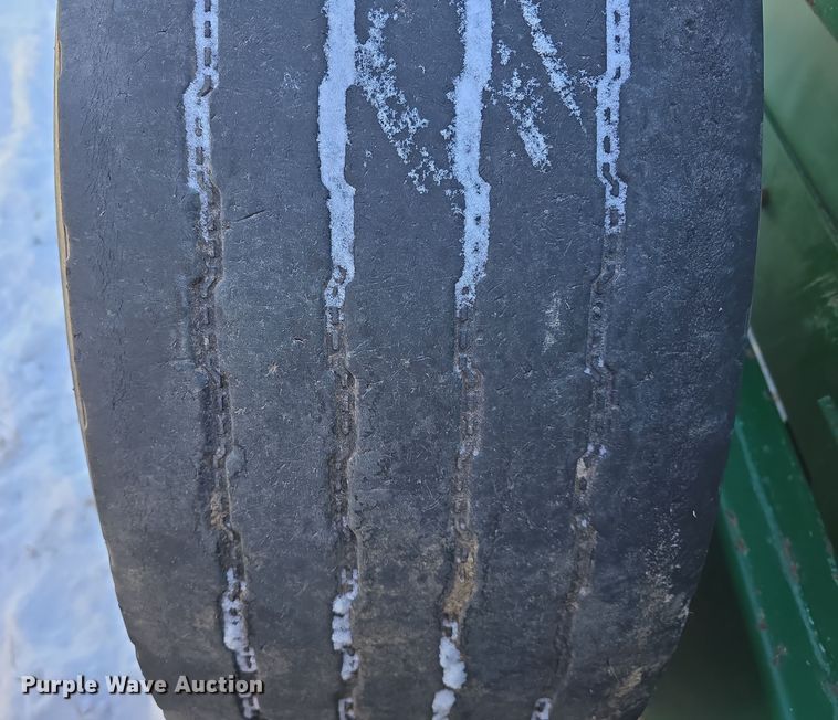 image for item DW3148 Pik Rite 790 Hydra-Ram manure spreader