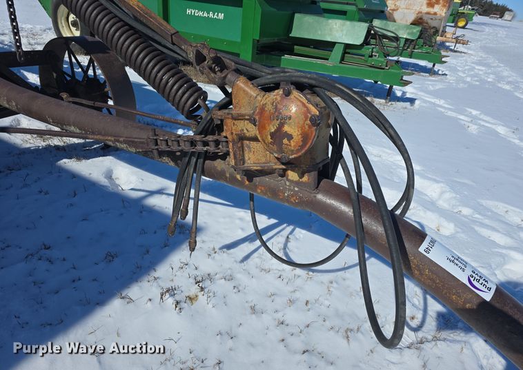 image for item DW3149 Caterpillar pull type grader