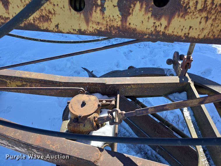 image for item DW3149 Caterpillar pull type grader