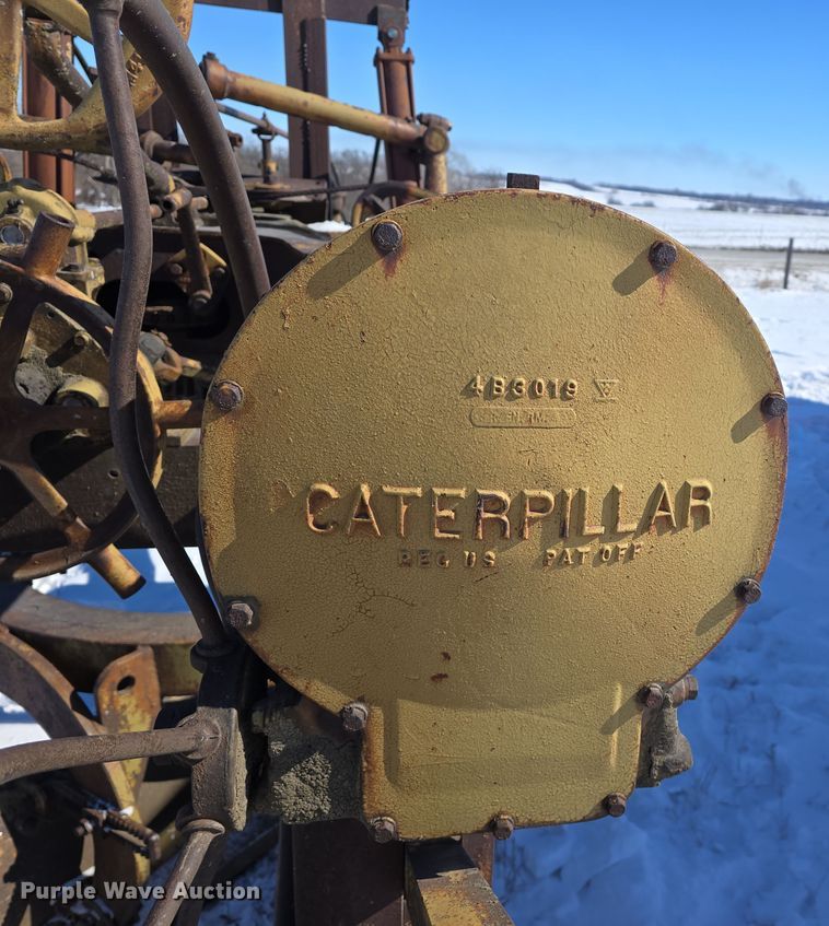 image for item DW3149 Caterpillar pull type grader