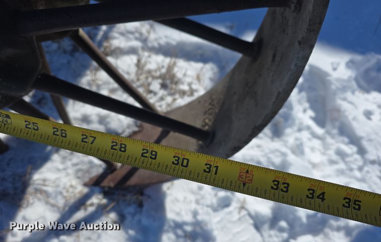 image for item DW3149 Caterpillar pull type grader