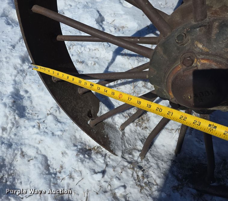 image for item DW3149 Caterpillar pull type grader