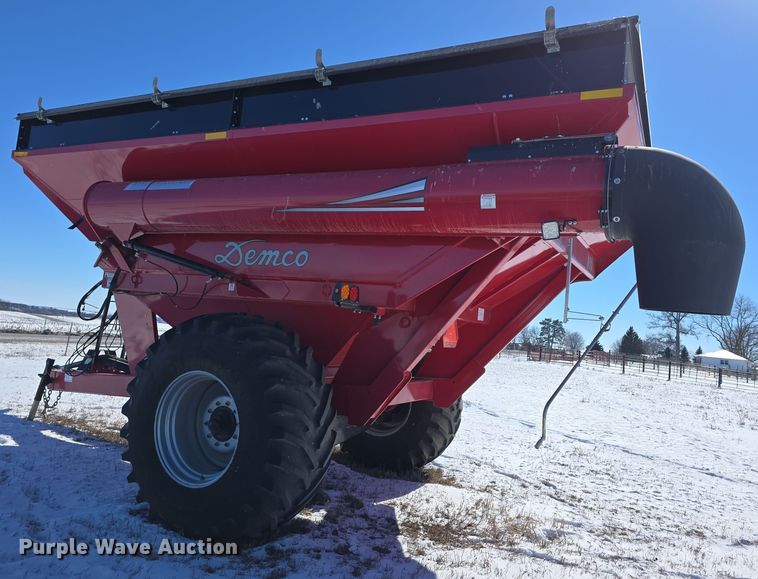 image for item DW3150 Demco 850 grain cart