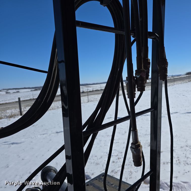 image for item DW3150 Demco 850 grain cart