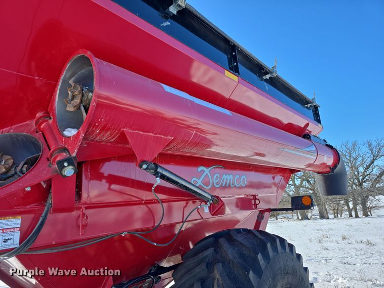 image for item DW3150 Demco 850 grain cart