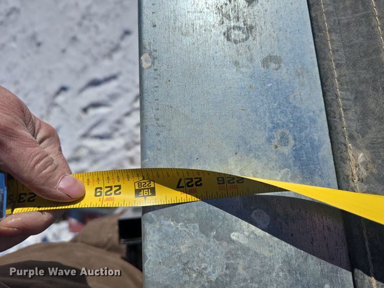 image for item DW3150 Demco 850 grain cart