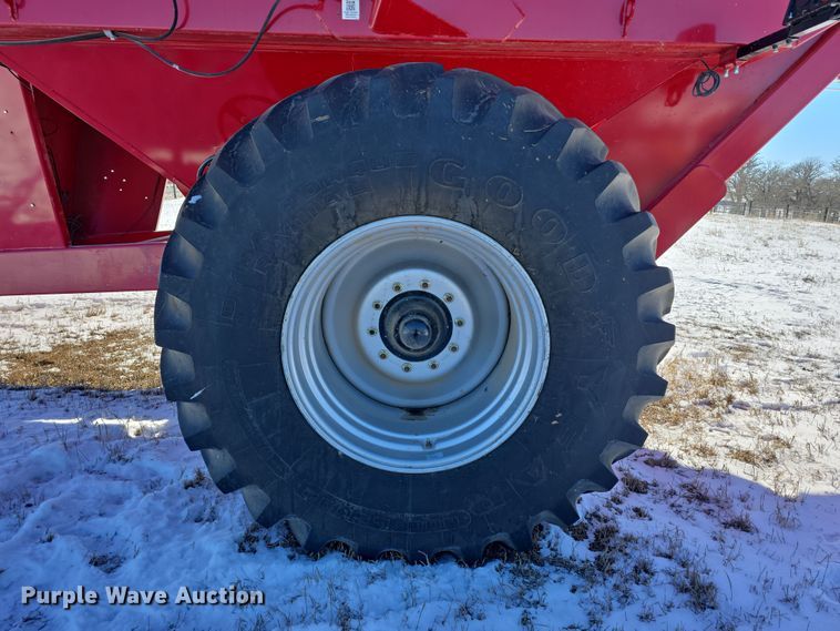 image for item DW3150 Demco 850 grain cart