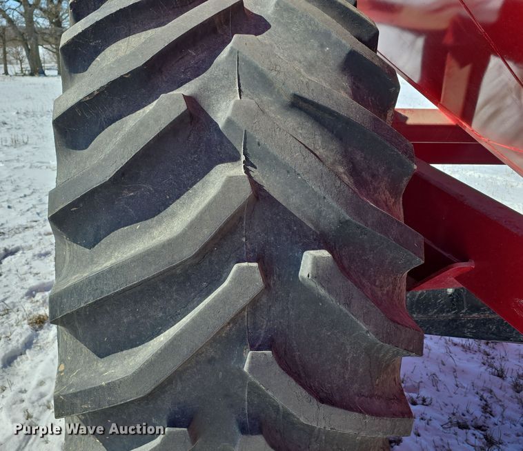 image for item DW3150 Demco 850 grain cart