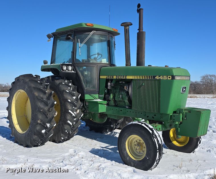 image for item DW3151 1984 John Deere 4450 tractor