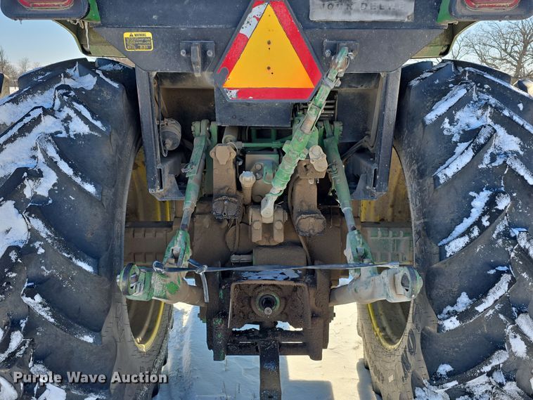 image for item DW3151 1984 John Deere 4450 tractor