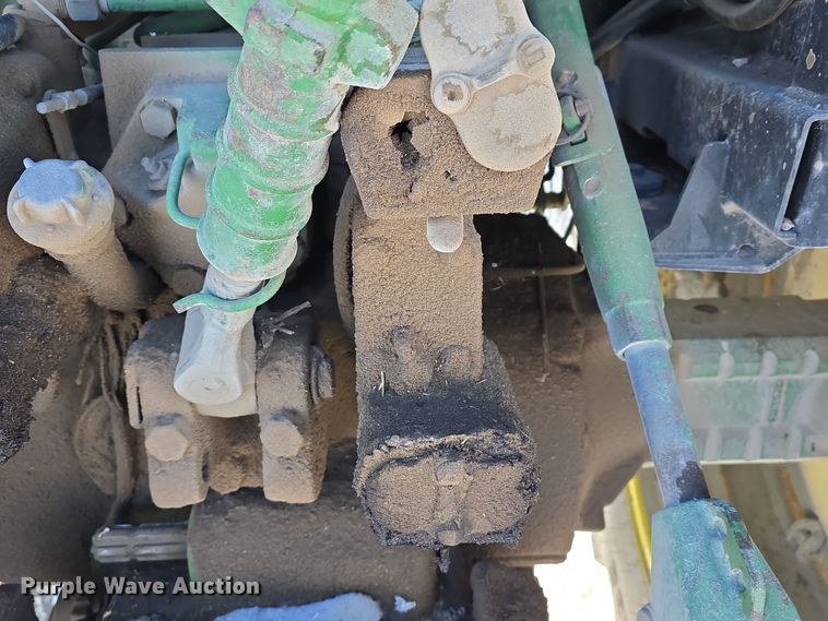 image for item DW3151 1984 John Deere 4450 tractor