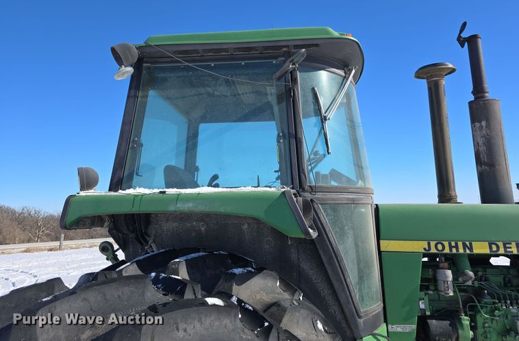image for item DW3151 1984 John Deere 4450 tractor