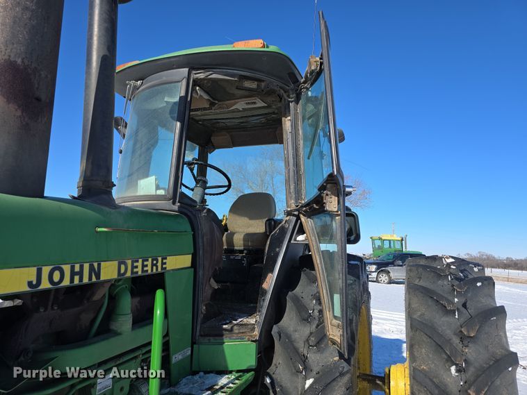 image for item DW3151 1984 John Deere 4450 tractor