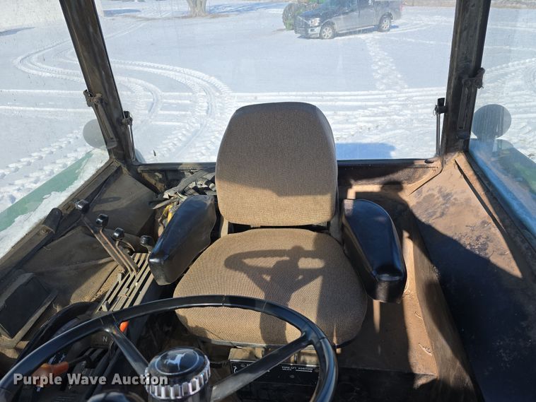 image for item DW3151 1984 John Deere 4450 tractor