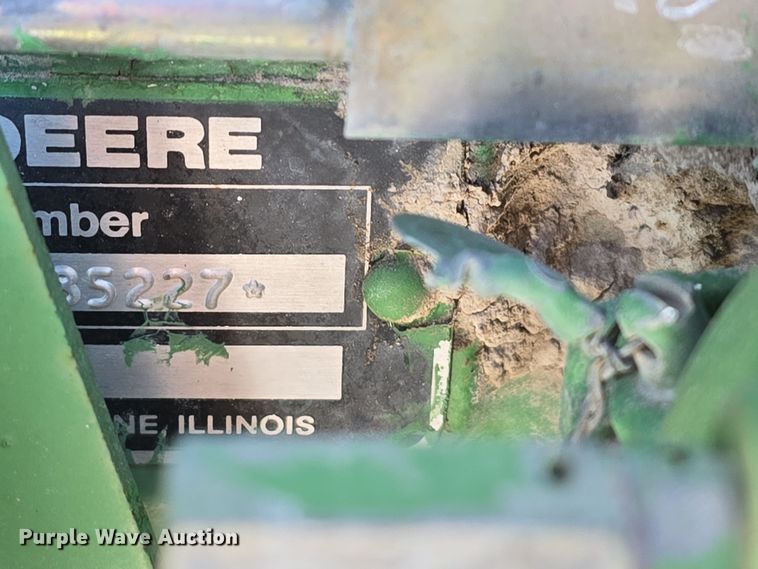 image for item DW3151 1984 John Deere 4450 tractor