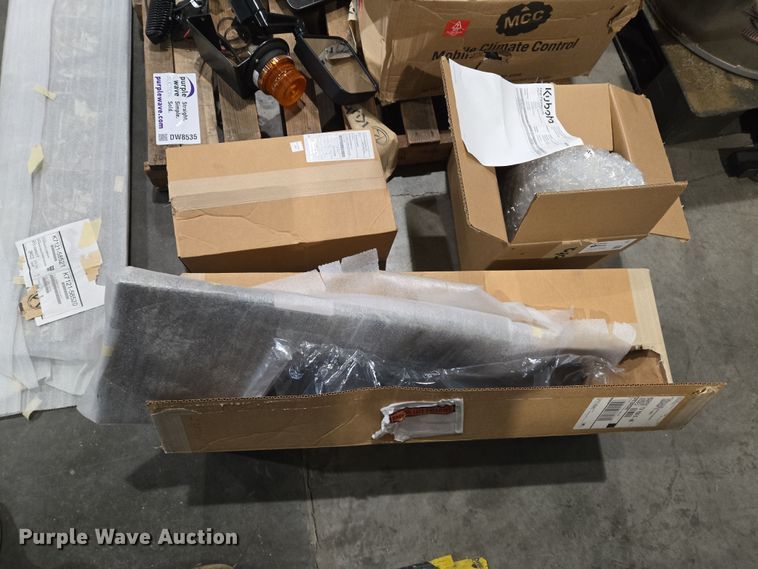 image for item DW8535 Kubota utility vehicle parts